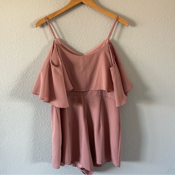 Ruffled Off Shoulder Romper Dusty Pink Sleeveless Casual Jumpsuit Size Large - Picture 8 of 11